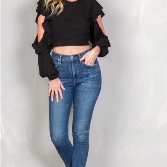 Black Ruffled Crop Top - Picture 4 of 4